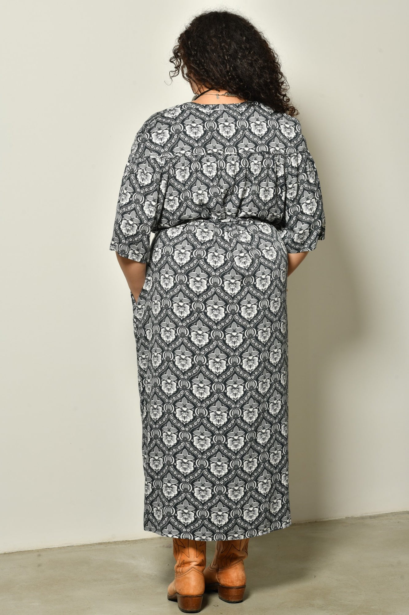 Robe longue ZENITH élégante structurée - Grande taille 44-58